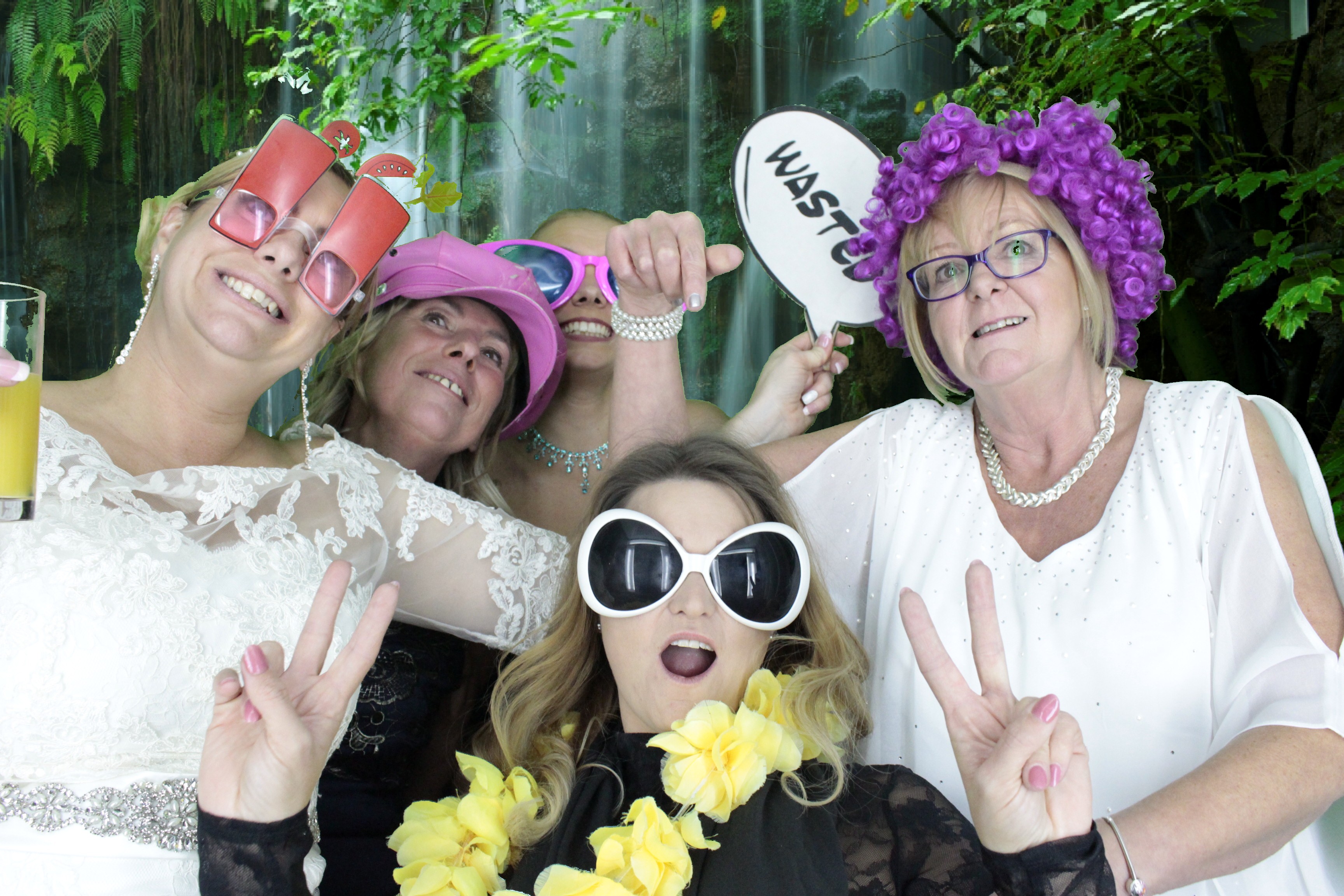 Mr & Mrs Johnson | View more photos from the event at gallery.myphotoboothexperience.co.uk/u/MyPhotoBoothExperienceLtd/Mr-Mrs-Johnson